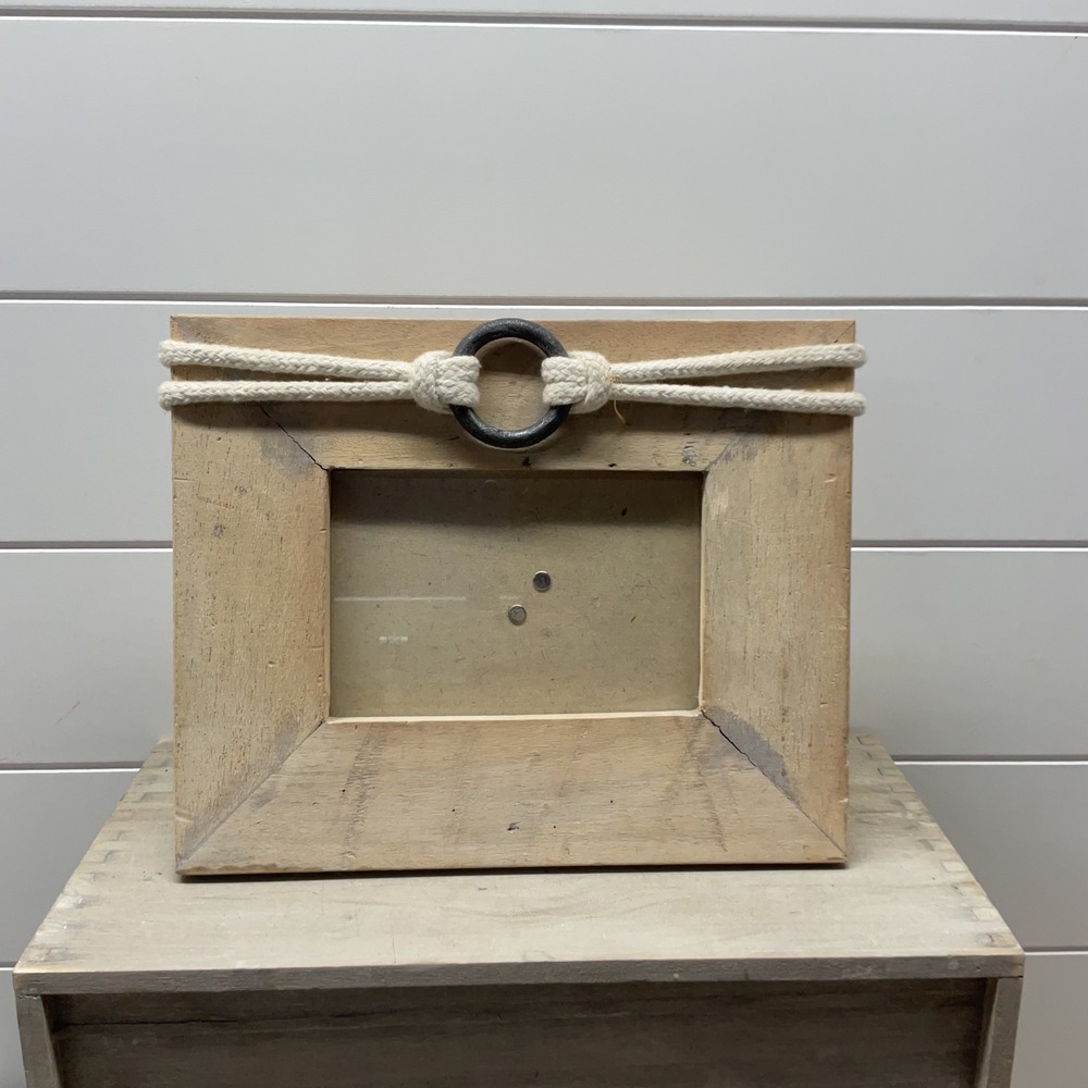 Sixtrees Rustic Wood Nautical Picture Frame Rope Metal Ring 4x6 Natural Wood